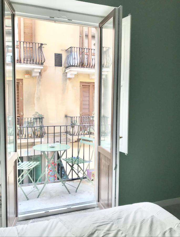 Melina Central Apartment Taormina Bagian luar foto