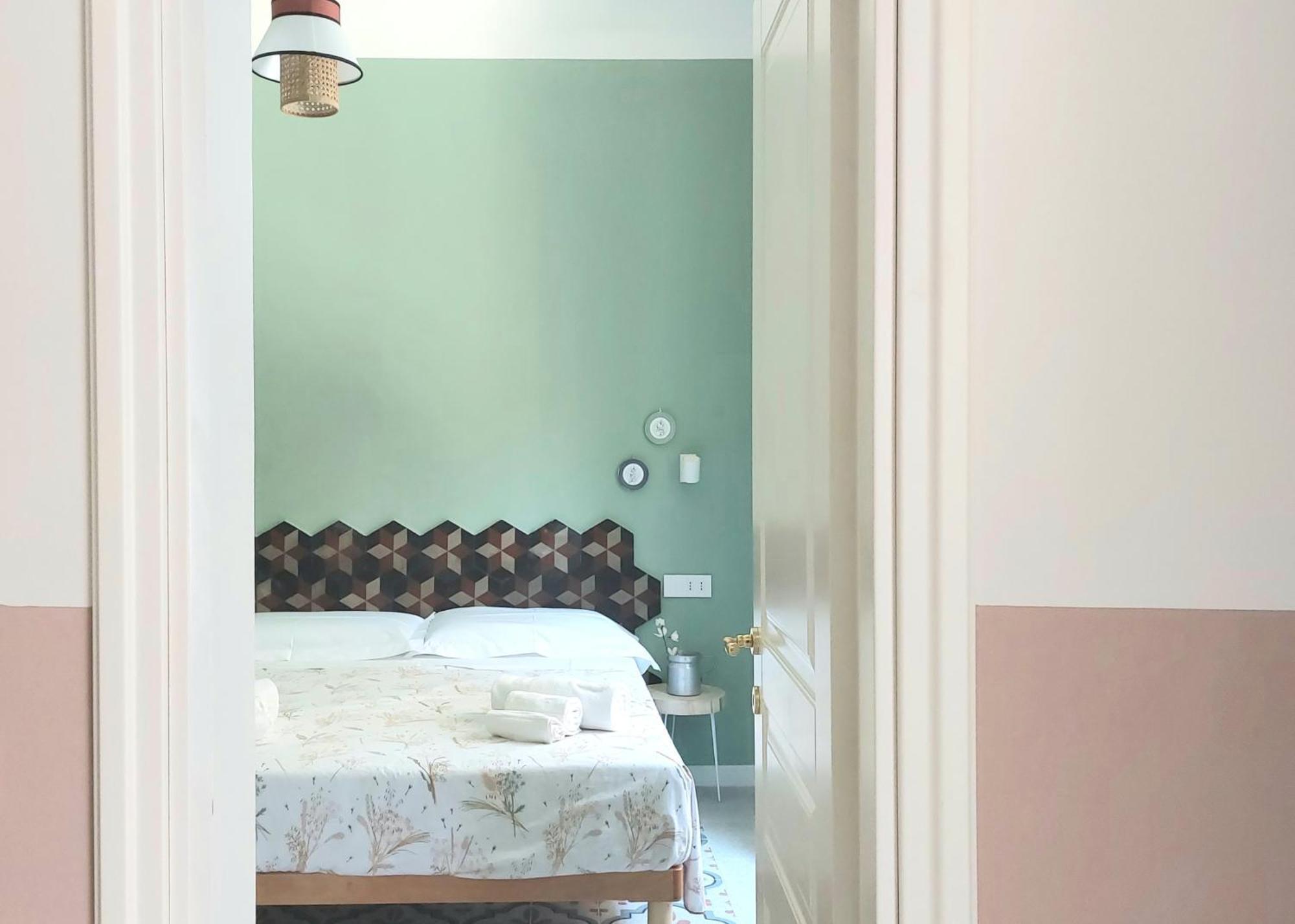 Melina Central Apartment Taormina Bagian luar foto